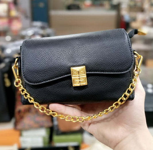 Classic Metal Buckle Shoulder Bag